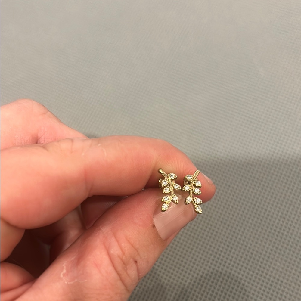 Elegant Gold Leaf Earrings